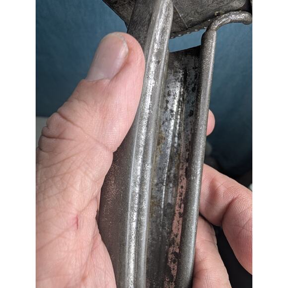 VTG MOULI CHEESE-FOOD GRATER 1950's-Works-Made In France Kitchen Classic - Picture 6 of 8